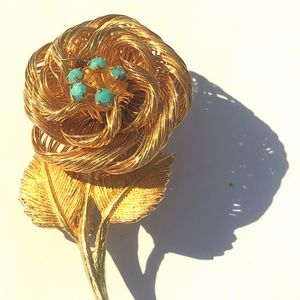 Gold Tone Floral Flower Vintage Brooch
